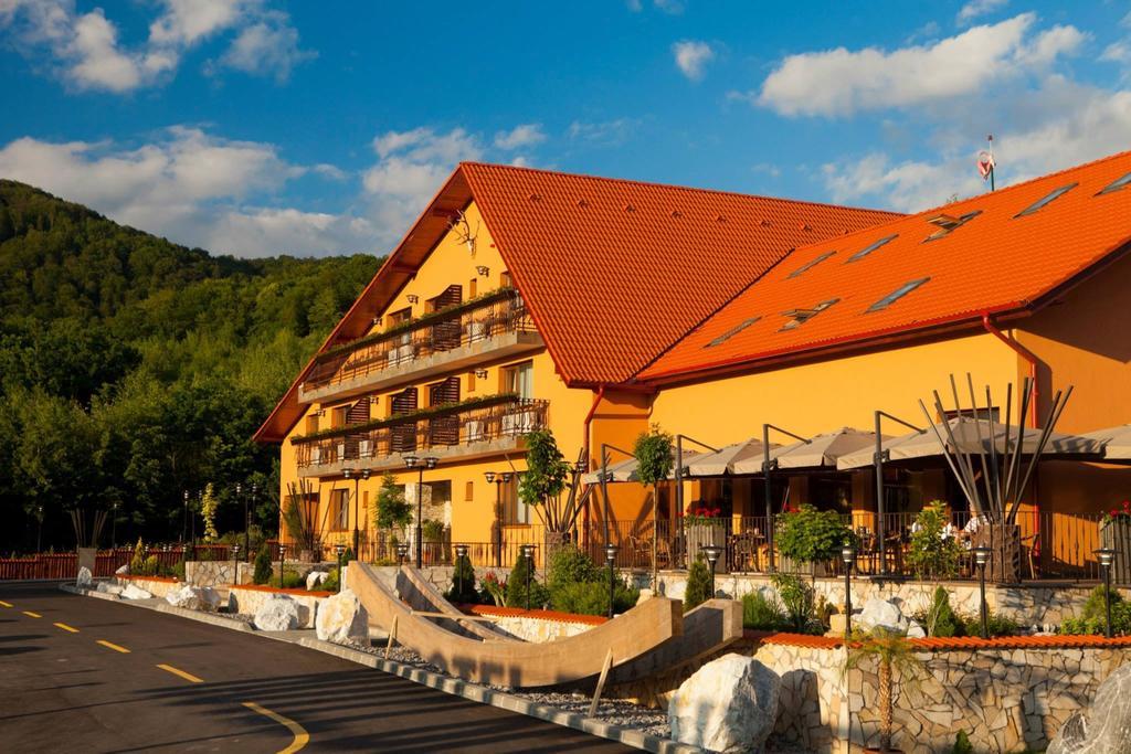 Hotel Belvedere Szováta Kültér fotó