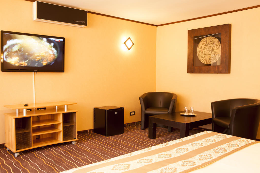 Hotel Belvedere Szováta Szoba fotó
