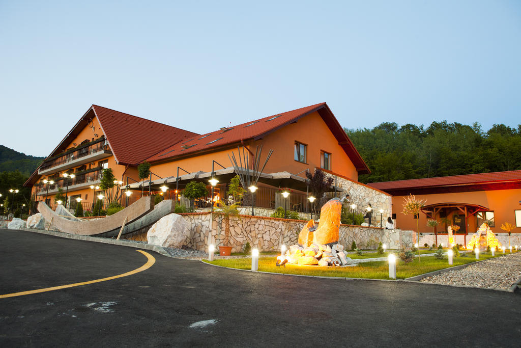 Hotel Belvedere Szováta Kültér fotó