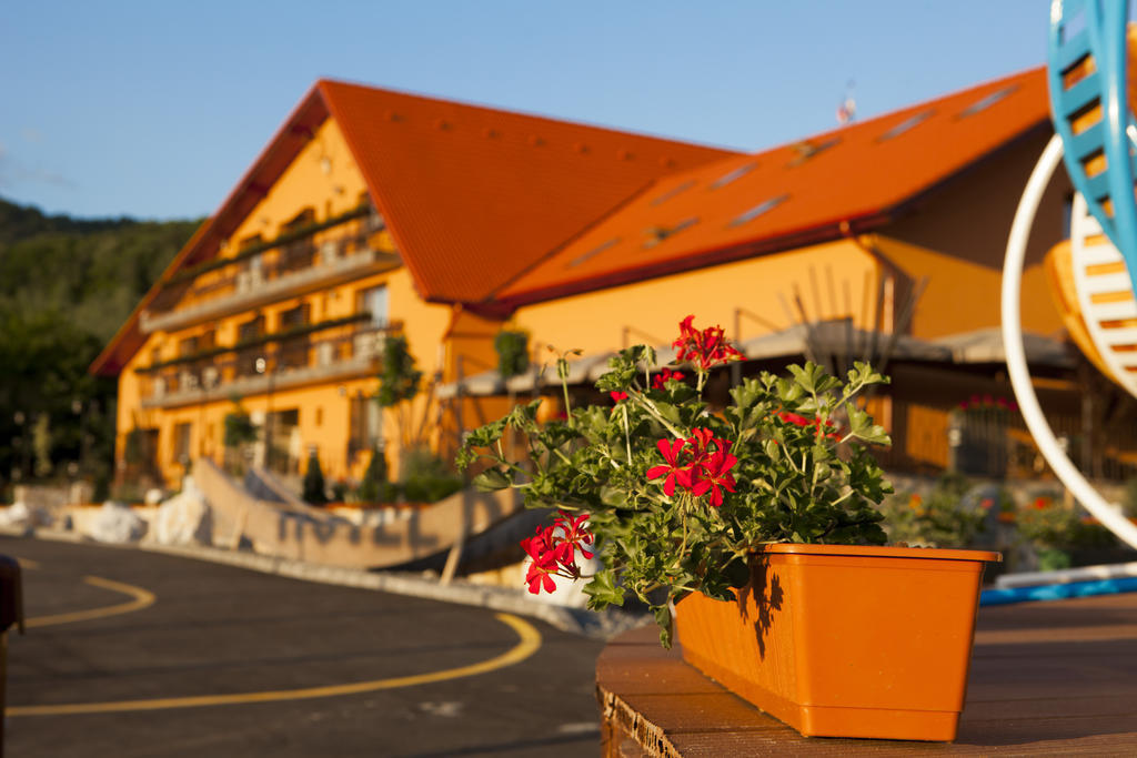 Hotel Belvedere Szováta Kültér fotó