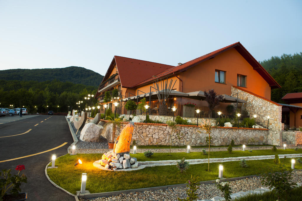 Hotel Belvedere Szováta Kültér fotó